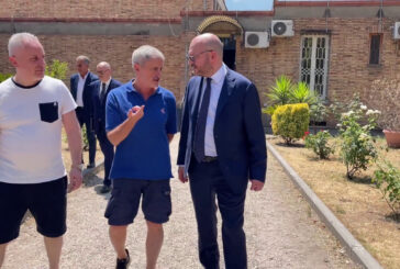Fontana visita il carcere di Rebibbia e incontra Alemanno