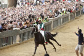16 agosto: torna in esclusiva su La7 il Palio di Siena