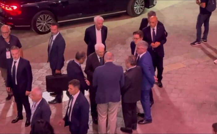 Palermo-Frosinone, l'ingresso del presidente Mattarella allo stadio