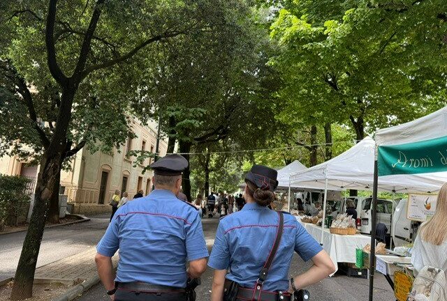 Borseggiatrici arrestate in flagranza dai Carabinieri al mercato