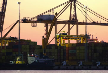 Eurozona, in calo il surplus commerciale
