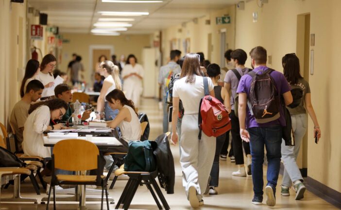 Professioni sanitarie: prova di ammissione ai corsi di laurea triennali