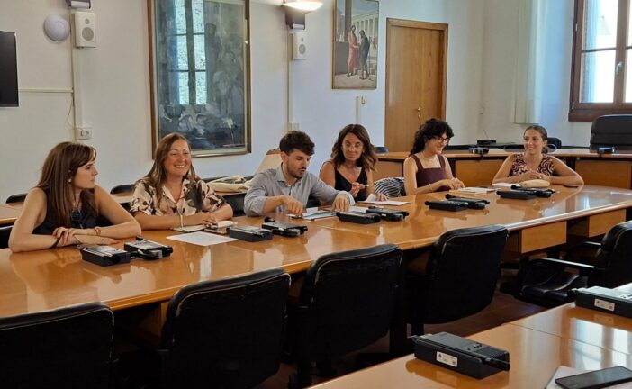 “Atelier di comunità” nei fondi sfitti del centro