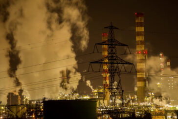Allarme Greenpeace "Filiera della plastica minaccia salute pubblica"