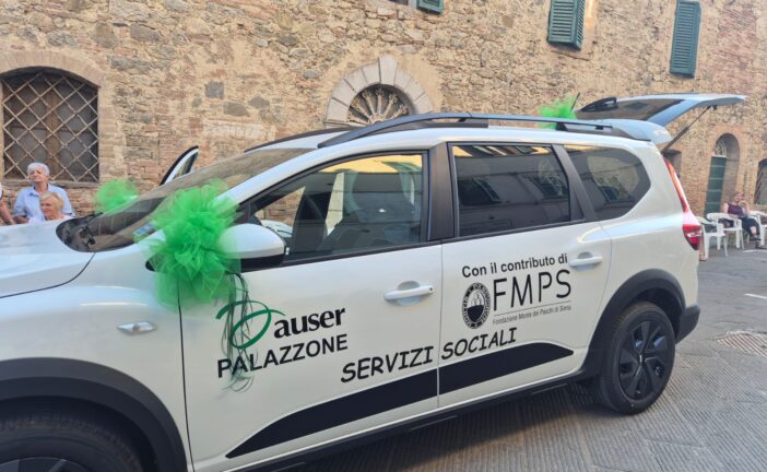 Inaugurato il nuovo automezzo del circolo Auser Palazzone
