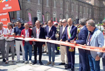 La Vuelta ha preso il via dalla Reggia di Venaria a Torino
