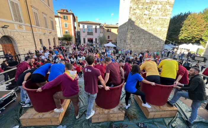 I Terzieri di Chiusi presentano la 42ª Festa dell’Uva e del Vino