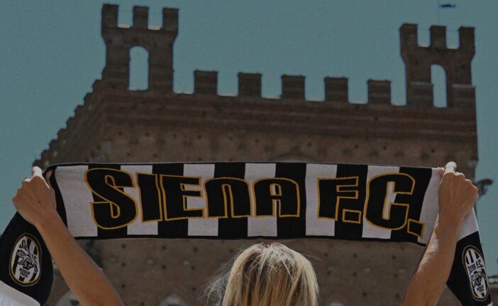 Abbonamenti a quota 1206 per il Siena FC