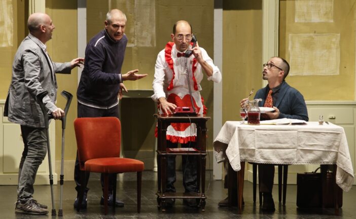 “La cena dei cretini” al Teatro dei Rozzi per QuaViO