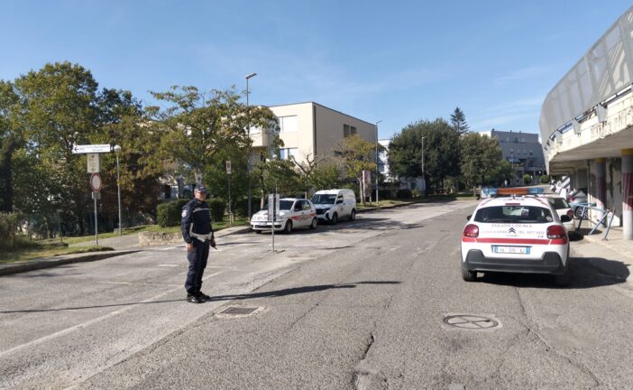 Decoro urbano, intervento in via Pietro Nenni