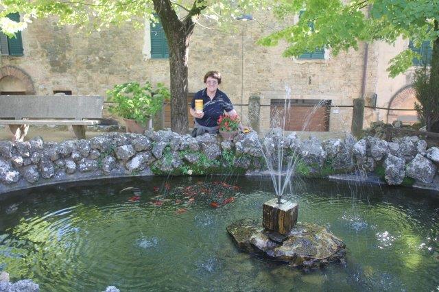 A Montalcino c’è Antonella che si occupa del giardino di Tita