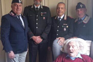 Il carabiniere Trinchera compie 100 anni: gli auguri dell’Arma