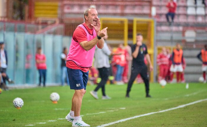 Al Comunale arriva il Livorno, Birindelli: “Vogliamo regalare una gioia ai nostri tifosi”