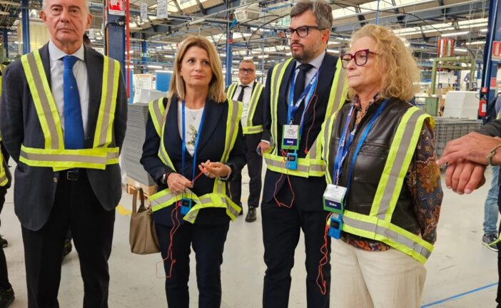 Il ministro Urso: “Beko è il simbolo dell’uso intelligente del golden power”