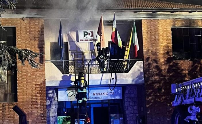 Incendio alla Casa del Popolo di Abbadia: le parole del sindaco