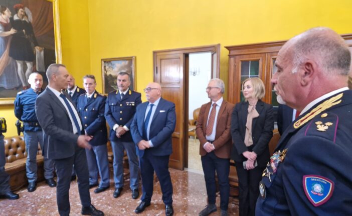 Il prefetto Romeo in visita alla questura