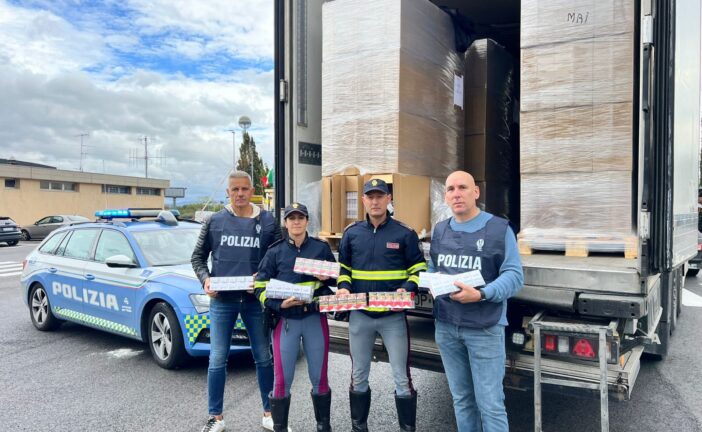 La Stradale scopre un carico illecito da 62 quintali di sigarette