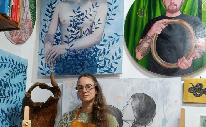 “Nulla di ciò che è umano è estraneo a me”, a Montalcino l’arte di Irene Raspollini