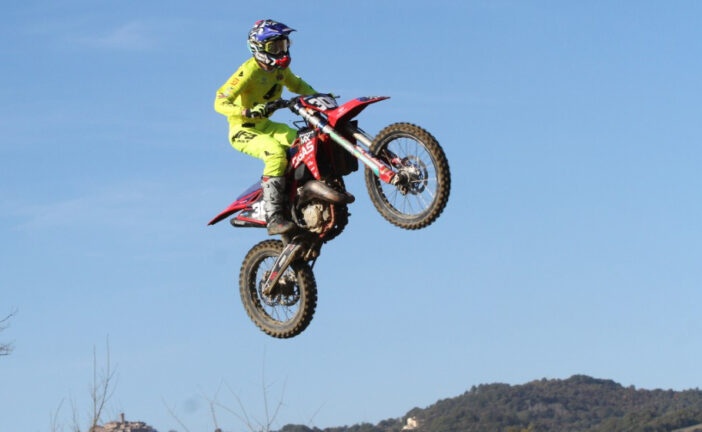 Chiusdino infiamma il Toscano Motocross: 140 piloti e tanto spettacolo