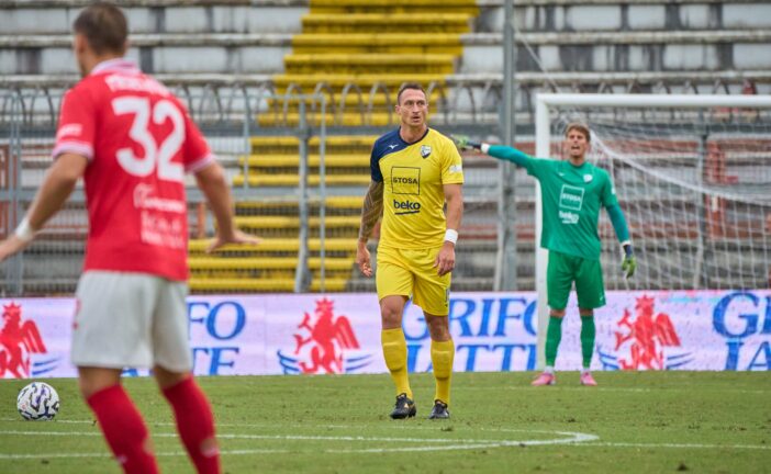 Trasferta abruzzese per la Pianese. Gorelli: “Compatti e battaglieri”