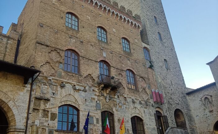 San Gimignano: via libera alla prima variazione del bilancio 2026 