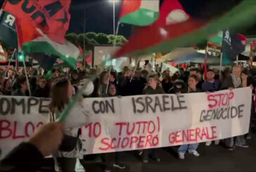 Flotilla, Pro-Pal occupano Piazza dei Cinquecento a Roma
