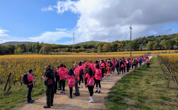 Passeggiata Rosa a Sovicille: un gesto che unisce e fa comunità