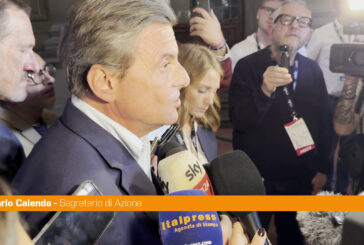 Calenda "Il campo largo finirà con Conte candidato premier"