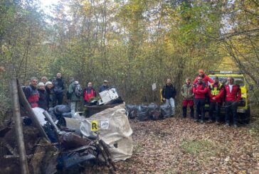 Venti quintali di rifiuti ingombranti recuperati dal Cai