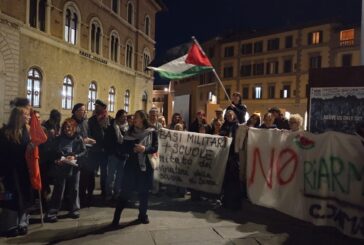 4 Novembre: flash mob davanti all’ufficio scolastico