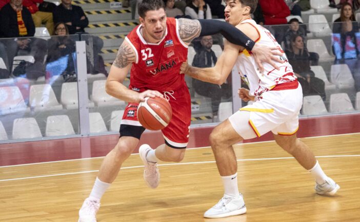 Una San Giobbe incerottata travolta da Ravenna