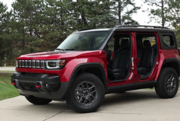 Jeep Recon 2026: l’elettrico diventa off-road