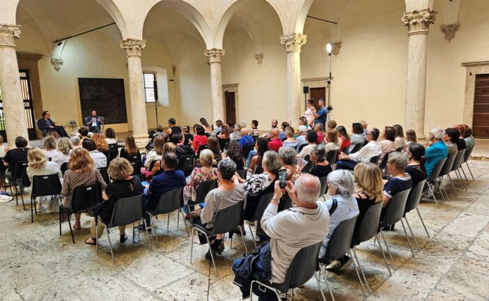 Sabato 8 novembre torna a Pienza l’Emporio Letterario in edizione “Off”