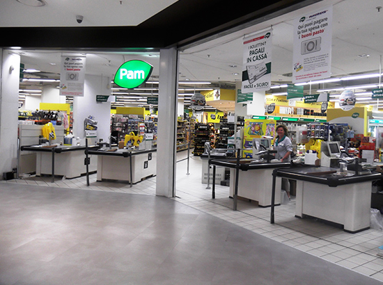 Avs: “Totale solidarietà al lavoratore licenziato dalla Pam”