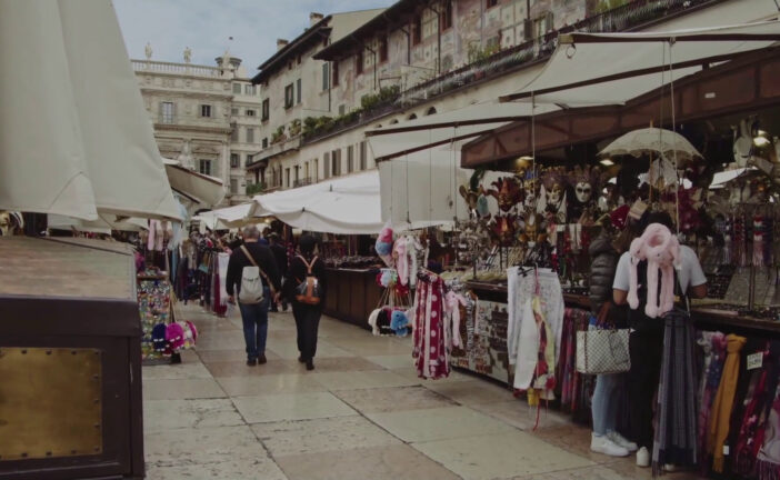 A novembre l’inflazione rallenta