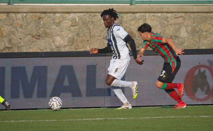 La Pianese ci prova ma la Ternana in 10 tiene botta: 0-0