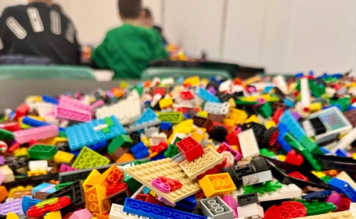 ‘Accade d’Inverno’: a San Gimignano “Bricks tra le torri” e il Concerto di Natale