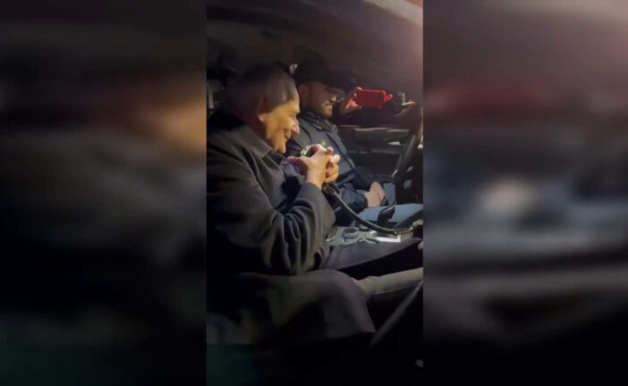 La notte di Natale gli auguri del cardinale Zuppi alle volanti della polizia