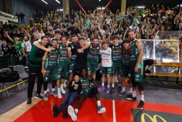 La Mens Sana vince in rimonta su una coriacea Lucca