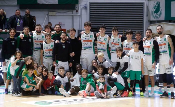 La Mens Sana alla settima vittoria: battuta Crocetta 92-80