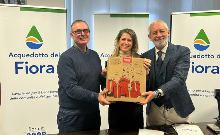 Acquedotto del Fiora sceglie l’EcoNatale: un regalo solidale per i dipendenti