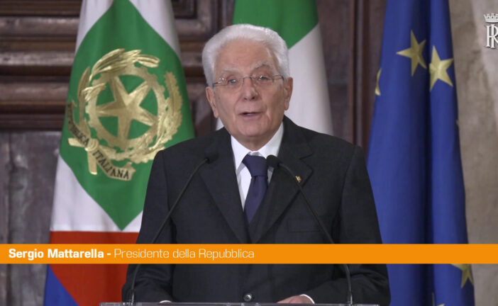 Mattarella "Una democrazia di astenuti e assenti è più fragile"