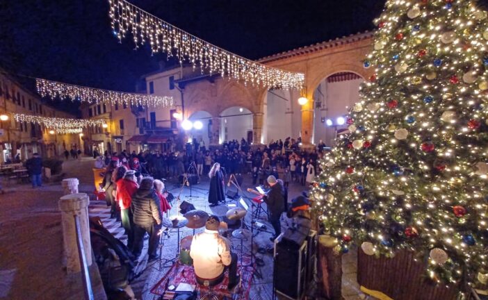 Il mercato di Natale di Montalcino fra tradizione, storia, artigianalità