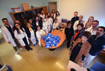 LIFC  dona panettoni e calendari al personale dell’Aou Senese