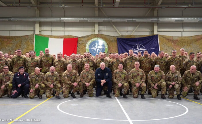 Crosetto in Bulgaria per accordo cooperazione e visita al contingente italiano