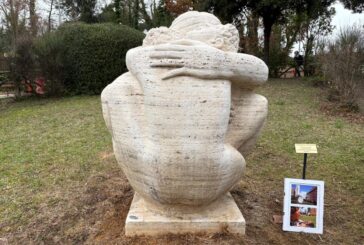 Due medaglie, un’unica eredità: il dono che unisce generazioni di infermieri