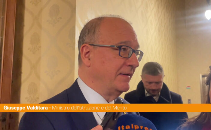 Valditara "Chi parla di repressione nelle scuole è fuori dalla realtà"