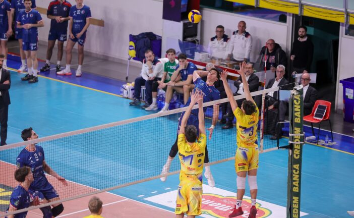 Volley: Prata supera per 3-0 Lupi Siena