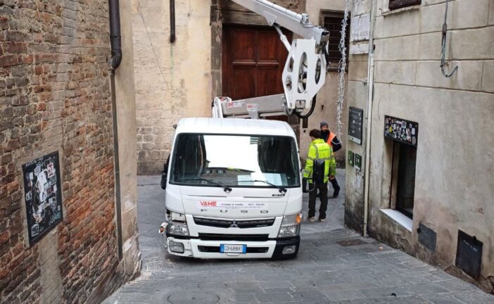 Chiusa via di Monna Agnese per mezzo sfrenato