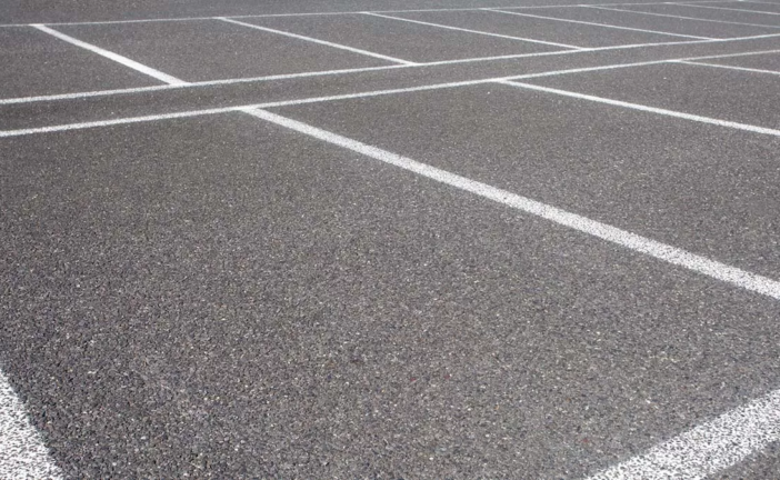 Via Aldo Moro, novanta nuovi spazi gratuiti per il parcheggio delle auto